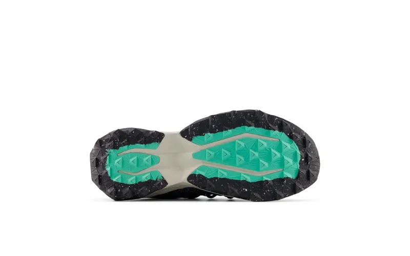New Balance Tektrel Faded Black / Deep End (MTTR-8D7)