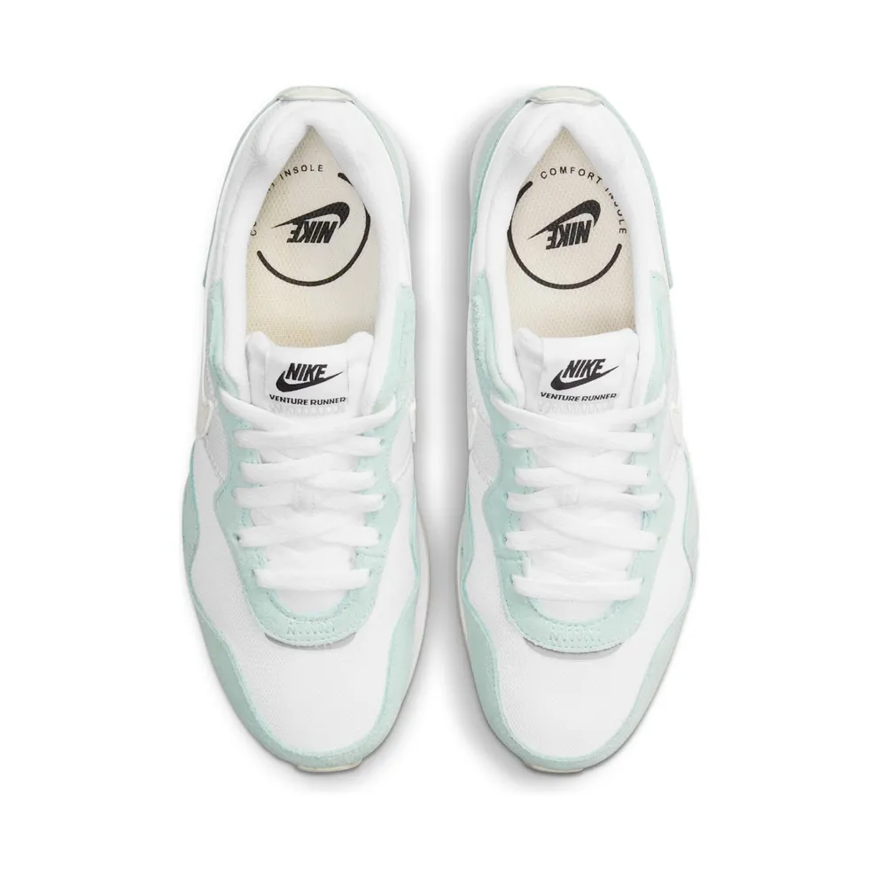 Nike Venture Runner Green “Light Dew / White / Black / Sea Glass” (CK2948-300)