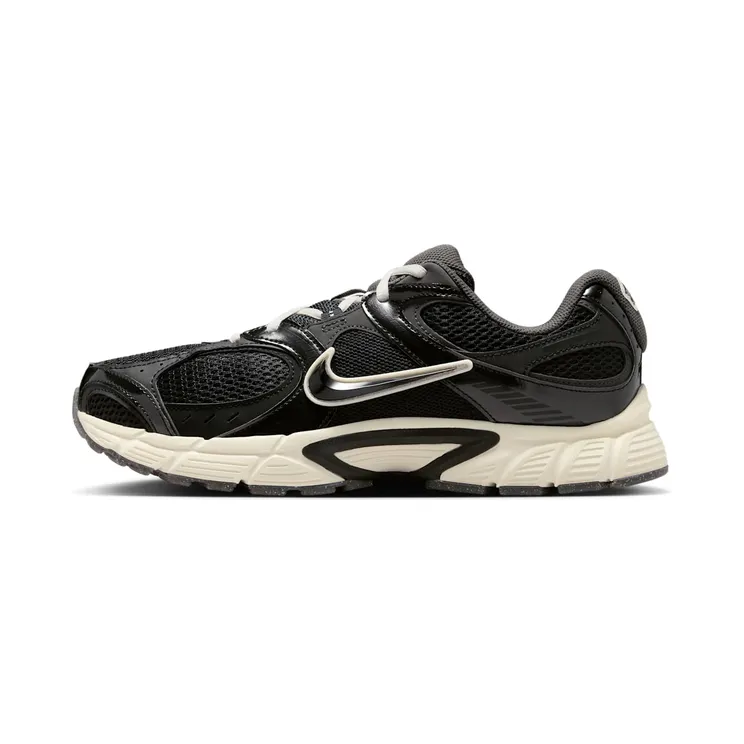 Nike V5 RNR “Jackie Robinson Day” (IQ3723-001)