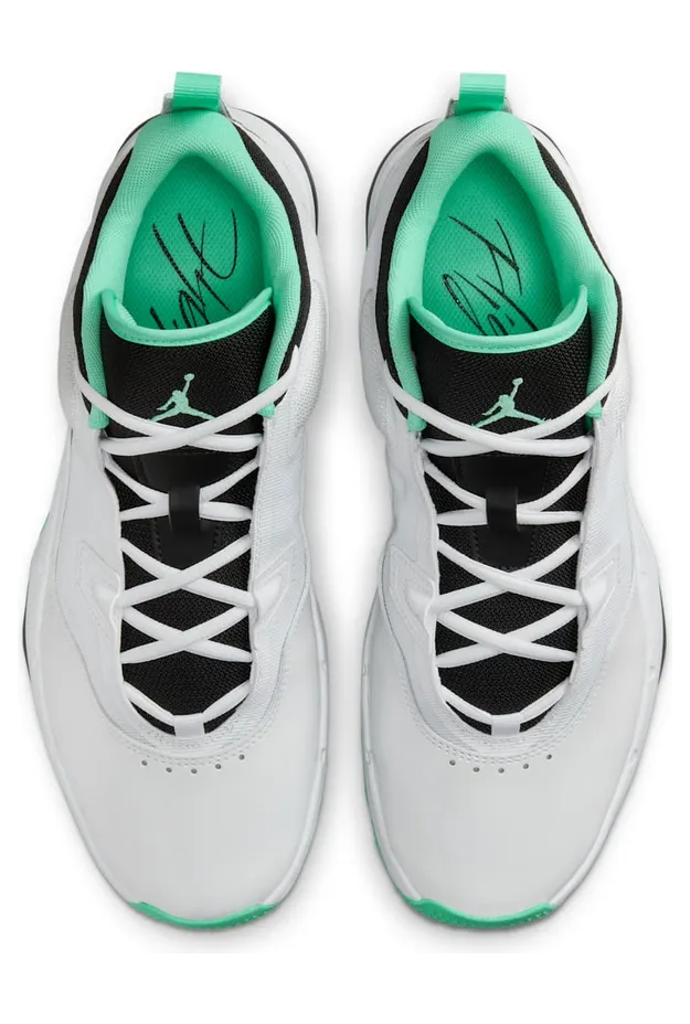 jordan-stay-loyal FB1396-103