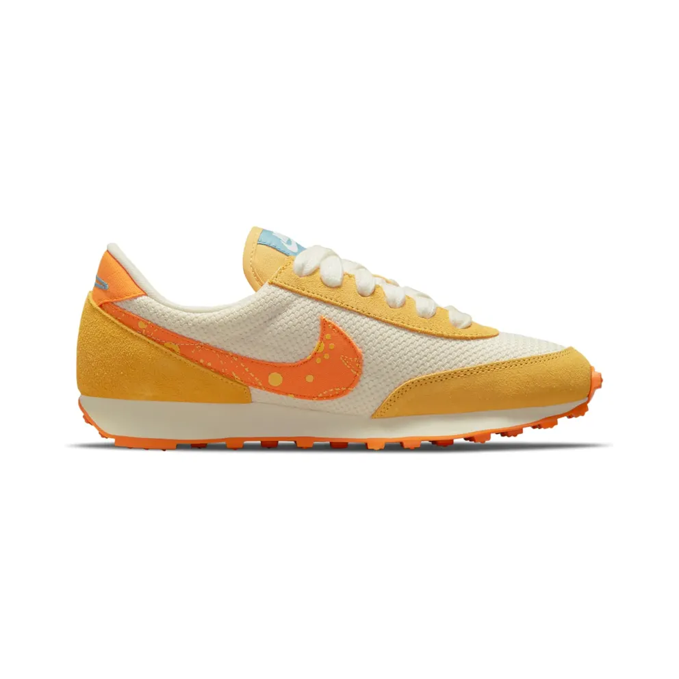 Nike Daybreak Paisley Swoosh Magma Orange (W) (DJ4667-113)