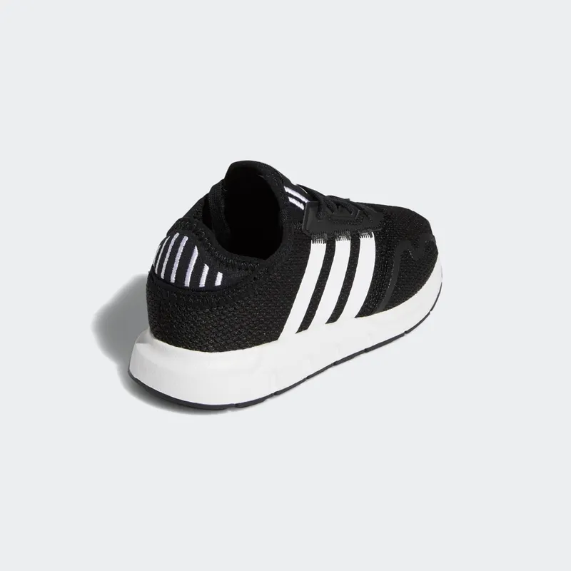 Adidas Swift Run X Core Black / Cloud White / Core Black (FY2166)