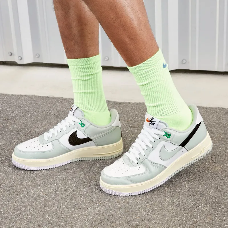 Nike Air Force 1 Low “Split – Light Silver” (DZ2522-001)