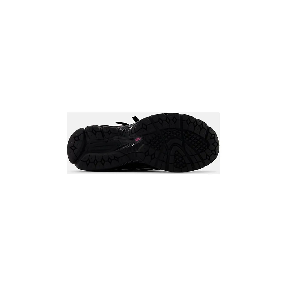 New Balance 1906A “Black Drogon Berry” (U1906AD)