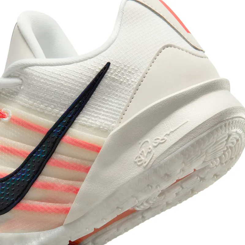 nike-sabrina-3 HF2881-003
