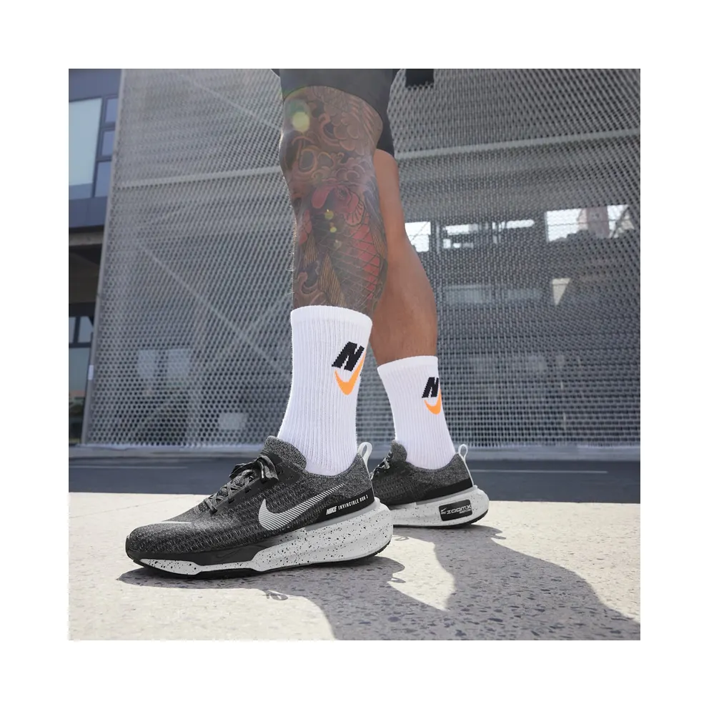 Nike ZoomX Invincible Run Flyknit 3 “Oreo” (DR2615-002)