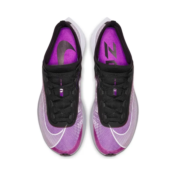 nike-zoom AT8240-500
