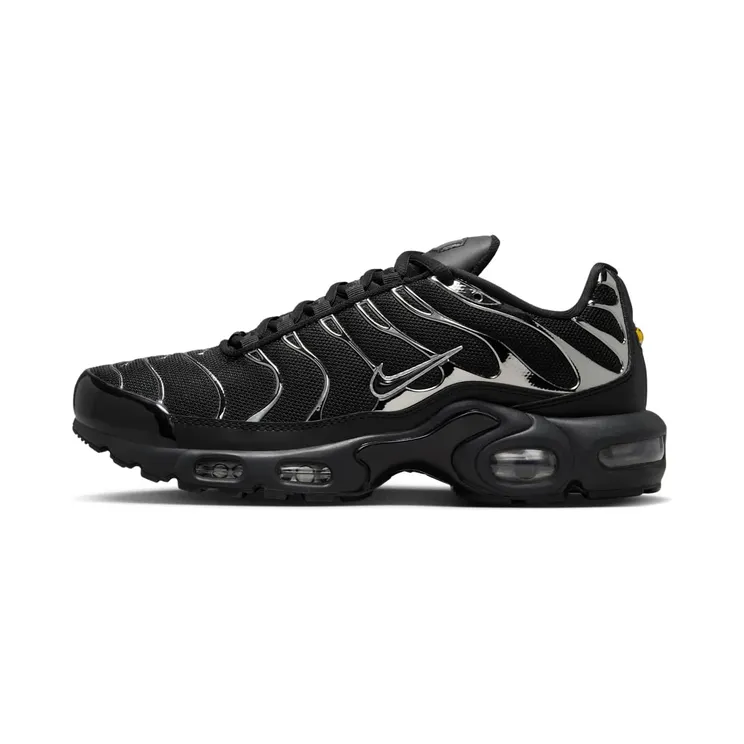 Nike Air Max Plus SE Black Chrome “Black / Metallic Silver / Laser Crimson / Off-Noir” (HJ9743-001)