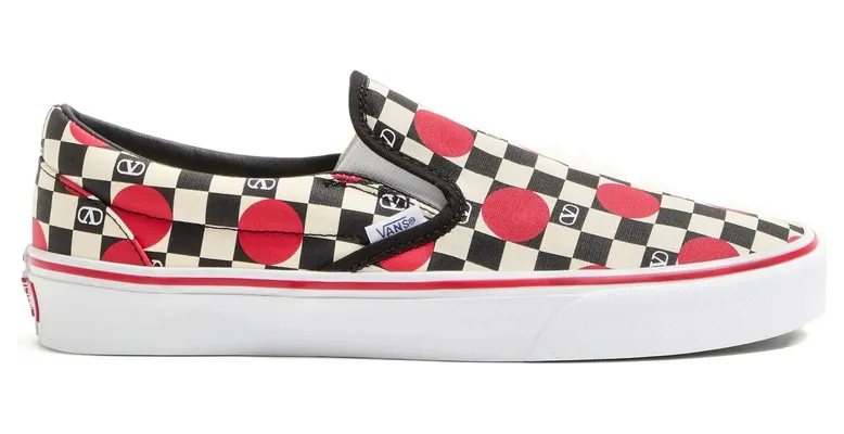 Vans X Valentino Valentino Garavani and Vans Slip-On “Neutrals/Black” (8Y2S0M96WHX BAG)