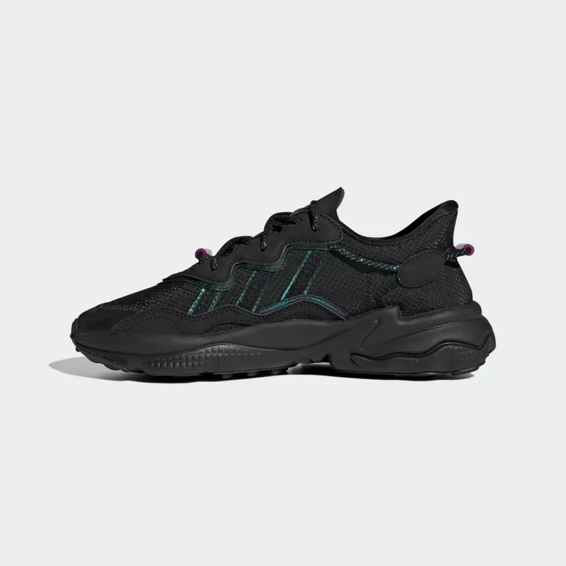 Adidas OZWEEGO Core Black / Core Black / Sonic Fuchsia (GW3318)