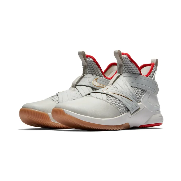 nike-lebron AO2609-002