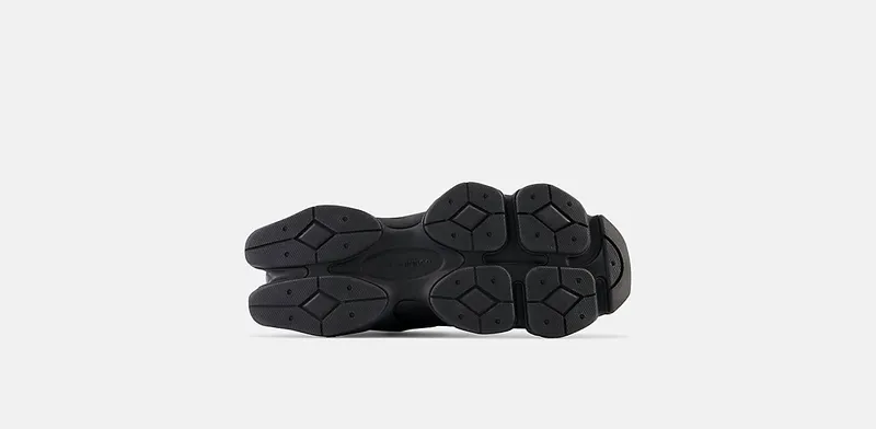 New Balance 9060 “Triple Black” (U9060BPM)