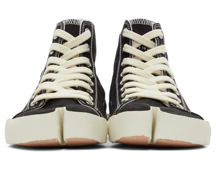 Maison Margiela Black & Off-White Canvas Embroidered Tabi High-Top H8650 BLACK (S57WS0399 P4080) (2)