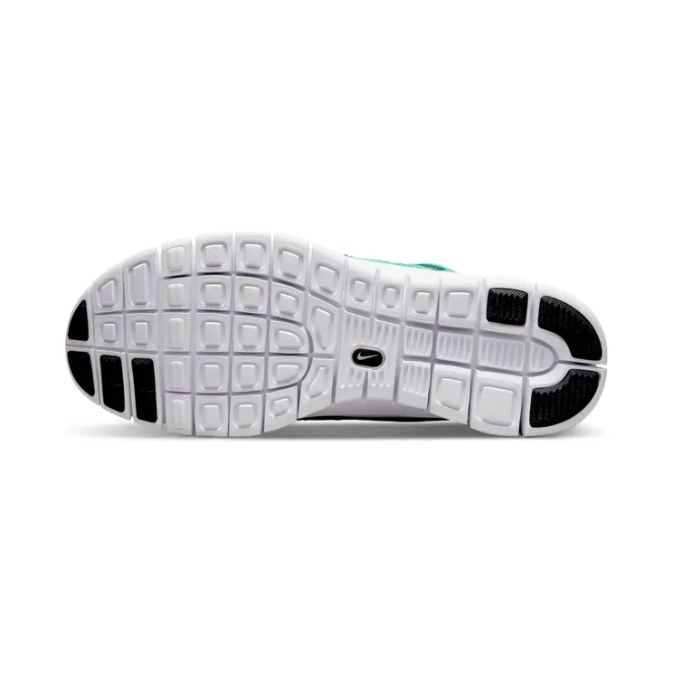 nike-free DR9877-100