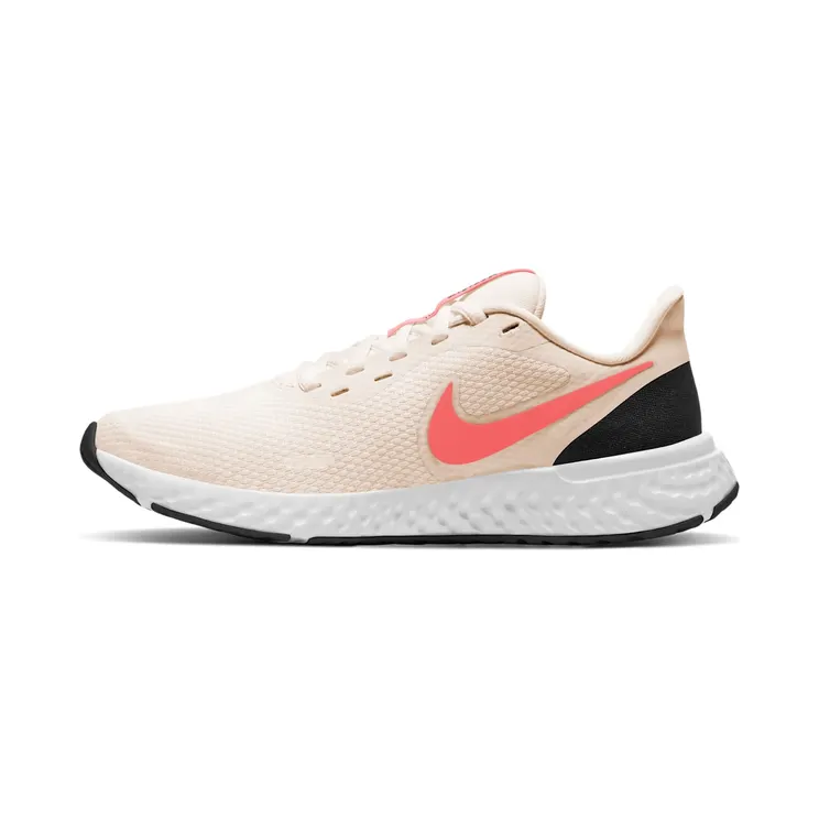 Nike Revolution 5 “Light Soft Pink / Black / White / Magic Ember” (BQ3207-605)