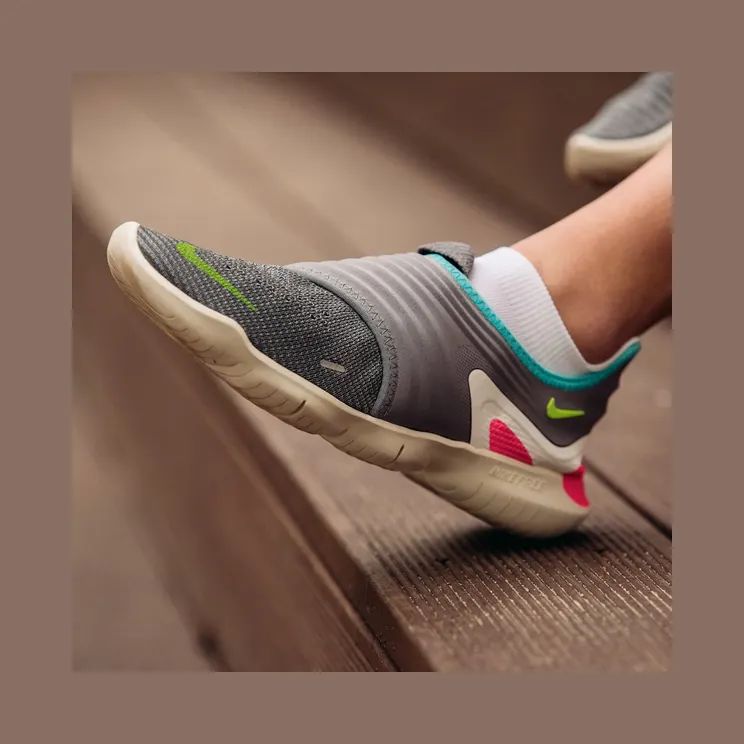 nike-free AQ5708-002