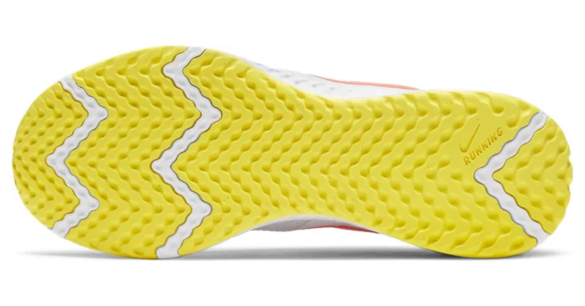 nike-revolution BQ3207-107