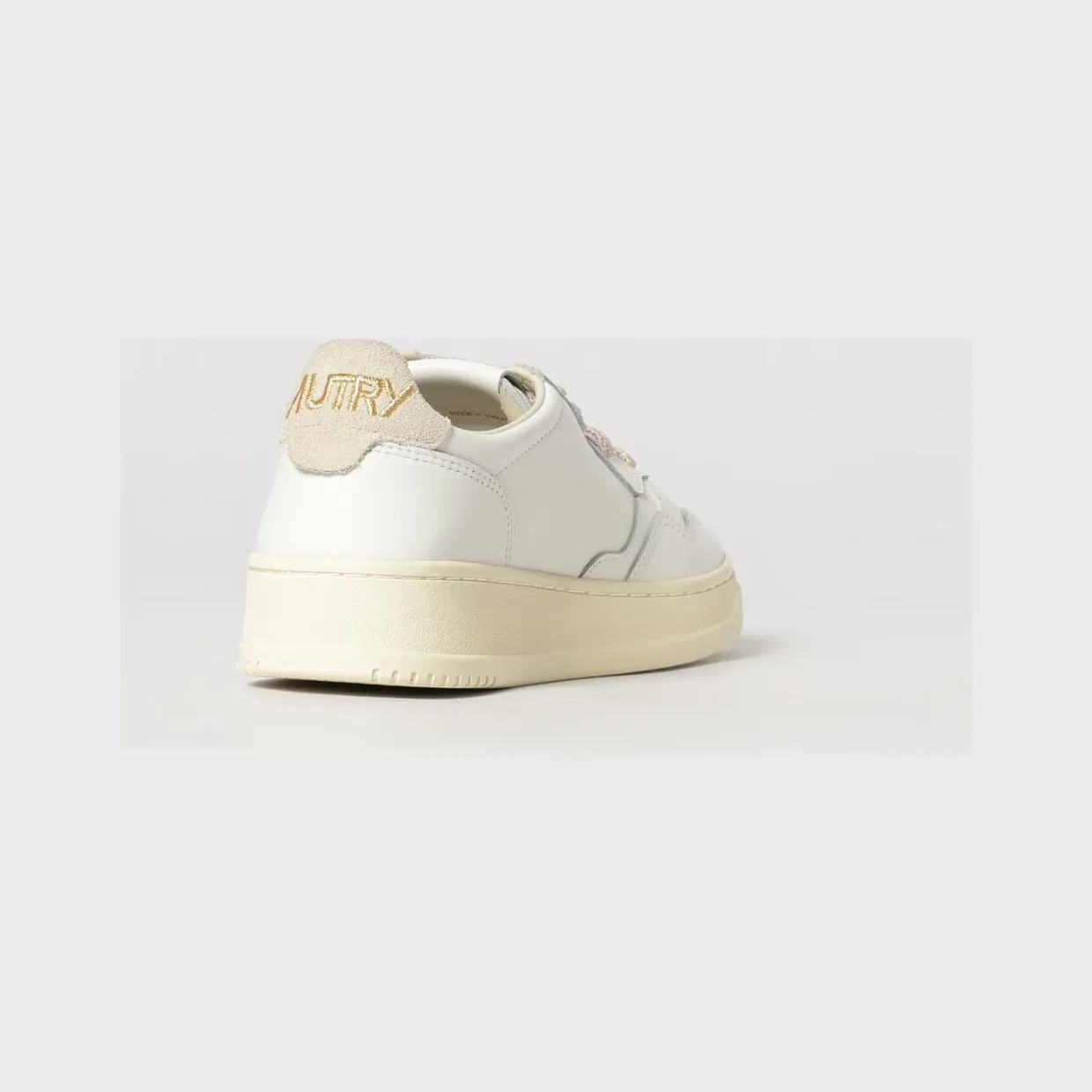 Autry Medalist Low Bicolor Leather Sneakers with Perforated Toe Yellow Cream (AULWSW04) (2)