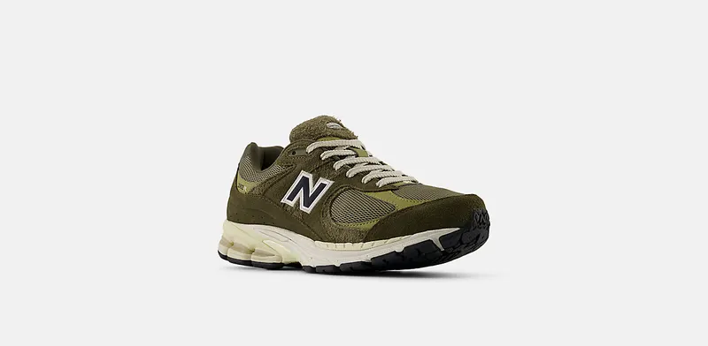 New Balance 2002R “Zalando Exclusive Olive” (M2002RZD)