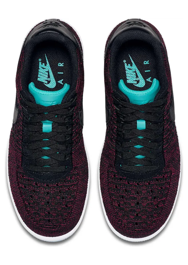 nike-flyknit 820256-002