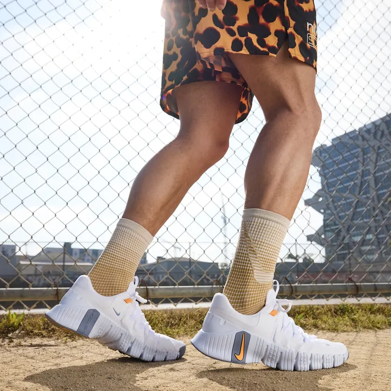 Nike Free Metcon 5 “White Football Grey” (DV3949-102)