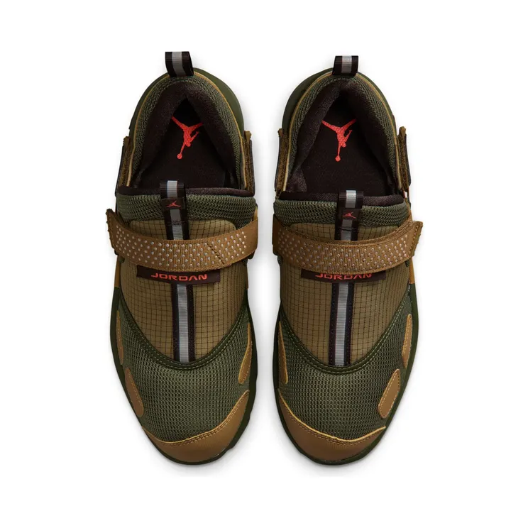 air-jordan-trunner IO4190-300