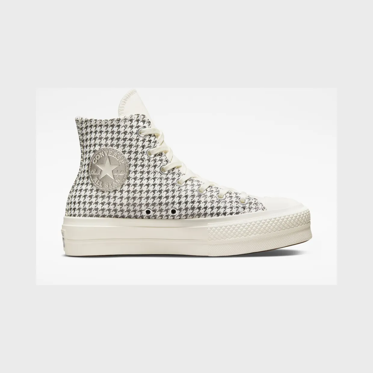 converse-chuck-taylor-all-star A04276C