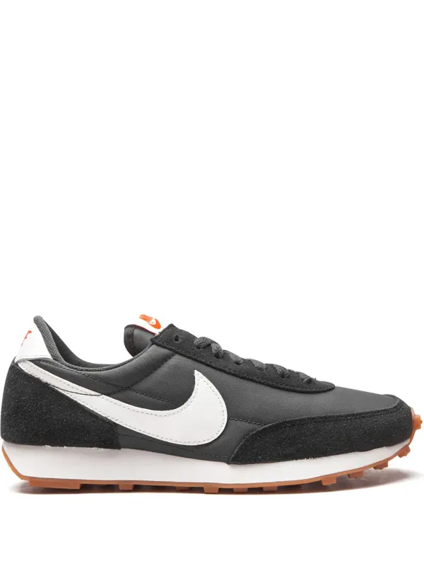 Nike Daybreak low-top sneakers – Black (CK2351)