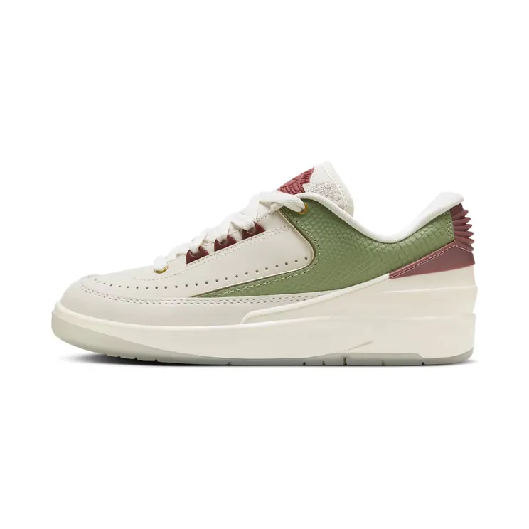 Jordan 2 Retro Low Year of the Dragon (FJ6871-100)