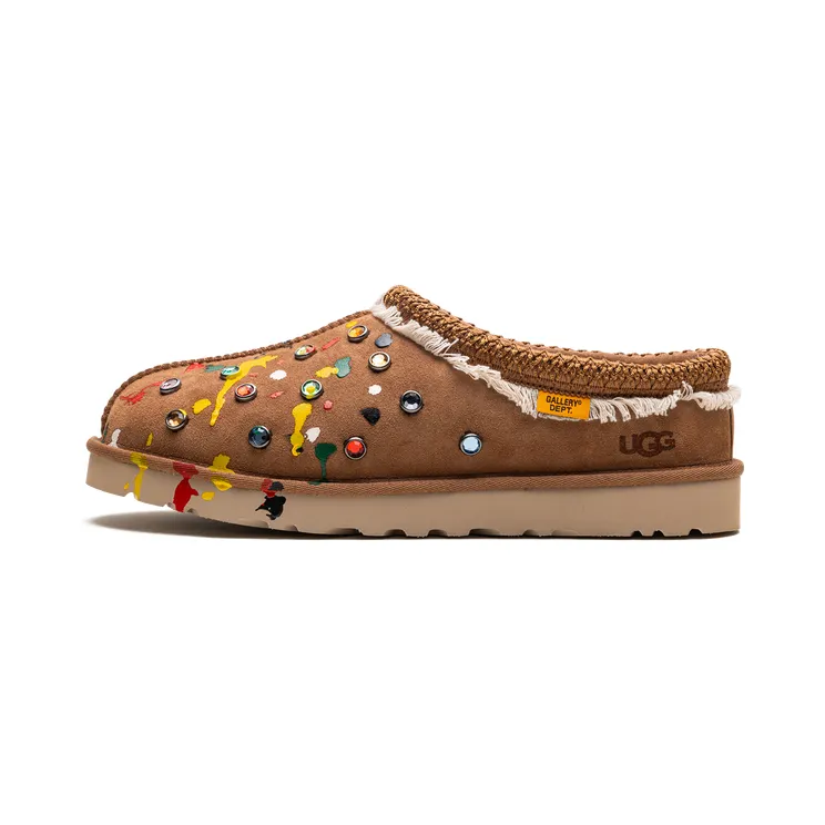 Ugg Tasman Slipper “Gallery Dept. – Chestnut” (1166952-CHE)