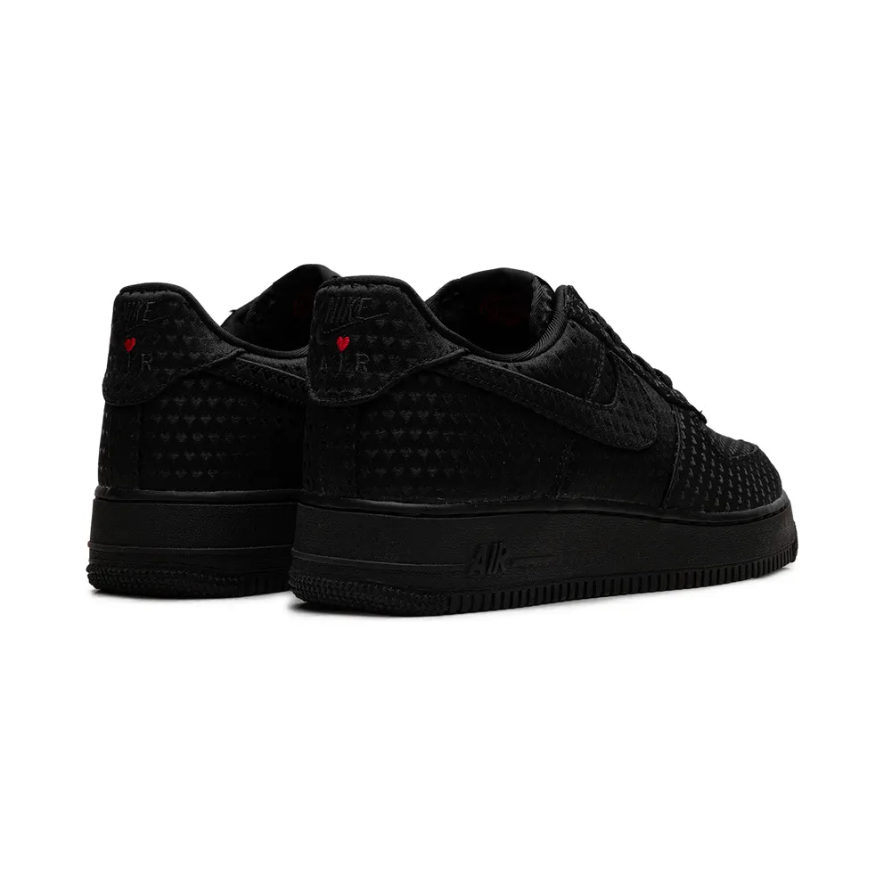 Nike Air Force 1 “Valentine’s Day – Triple Black (2026)” (IB6836-001)