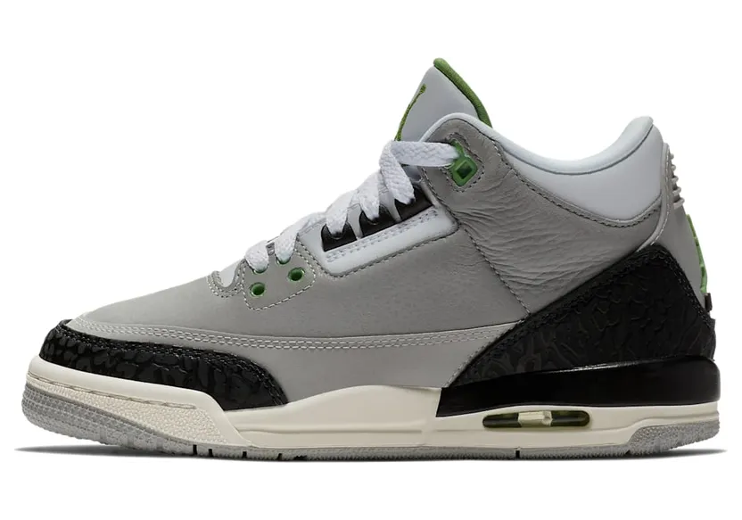 Air Jordan 3 Retro GS “Light Smoke Grey / Black / White / Chlorophyll” (398614-006)
