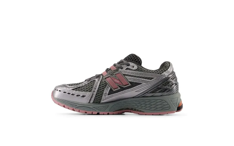 New Balance 1906 “Dark Silver Metallic / Rosewood” (U190629R)