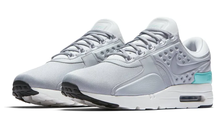 nike-air-max 881982-002
