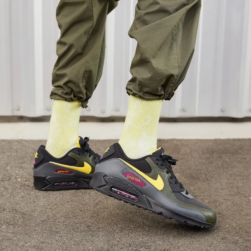 Nike Air Max 90 GTX Black (DJ9779-001)