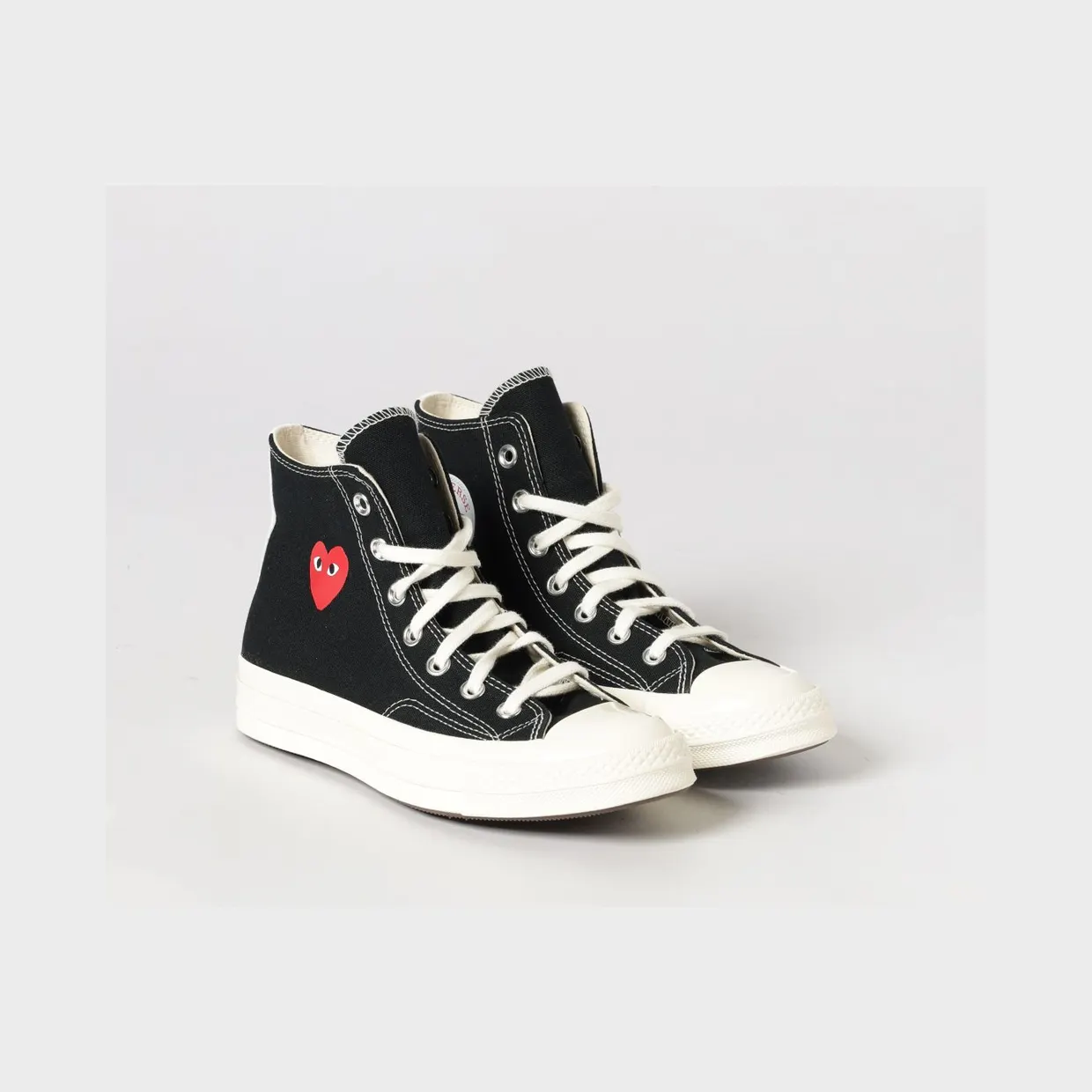 converse-sneaker AZK129D1
