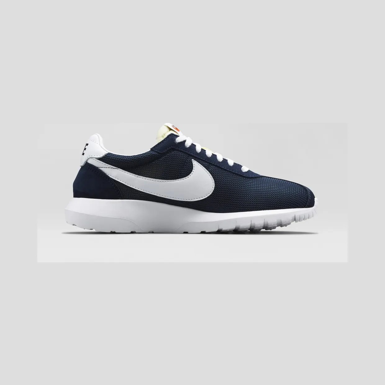 nike-roshe 717121-401