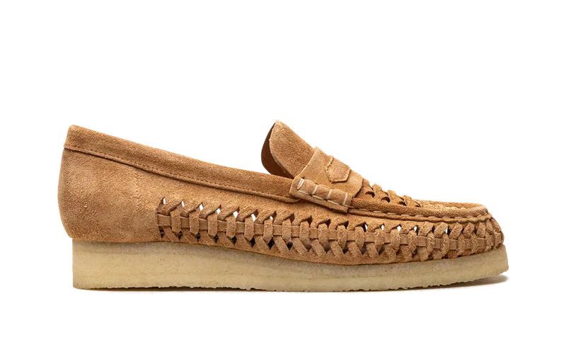 Clarks WALLABEE LOAFER WEAVE “Tan Suede” (26180623)