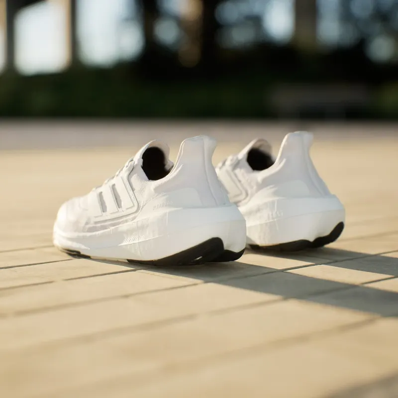 Adidas ULTRABOOST LIGHT “Black” (GY9350)