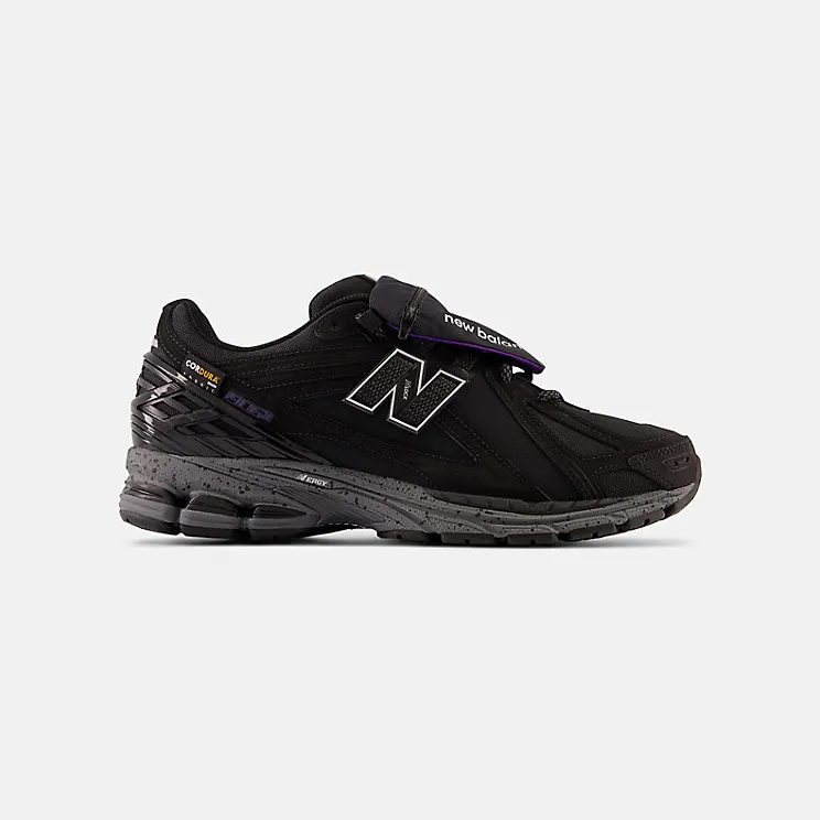 New Balance 1906R “Cordura Pocket Black” (M1906ROC)