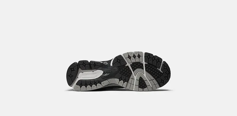 New Balance 860v2 “Comme des Garcons Homme – Black” (ML860JU2)
