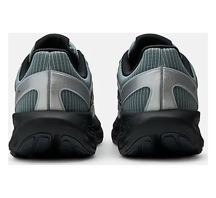 new-balance-sneaker UTRNCA