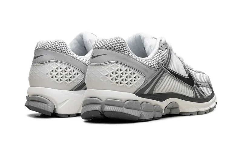 Nike Zoom Vomero 5 “Metallic Silver” (IM2219-121)