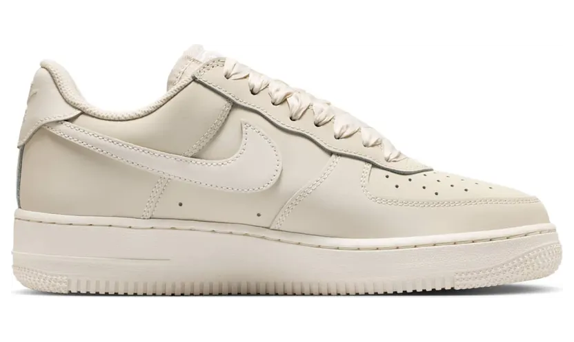 nike-air-force IR0871-100