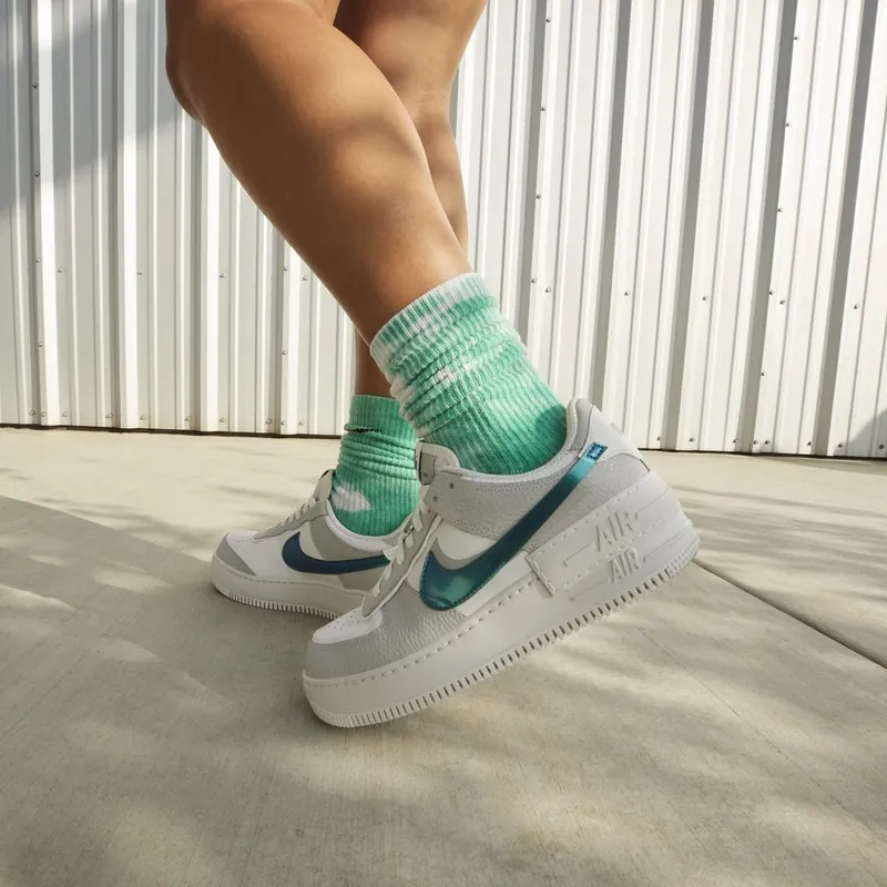 nike-air-force DR7856-100