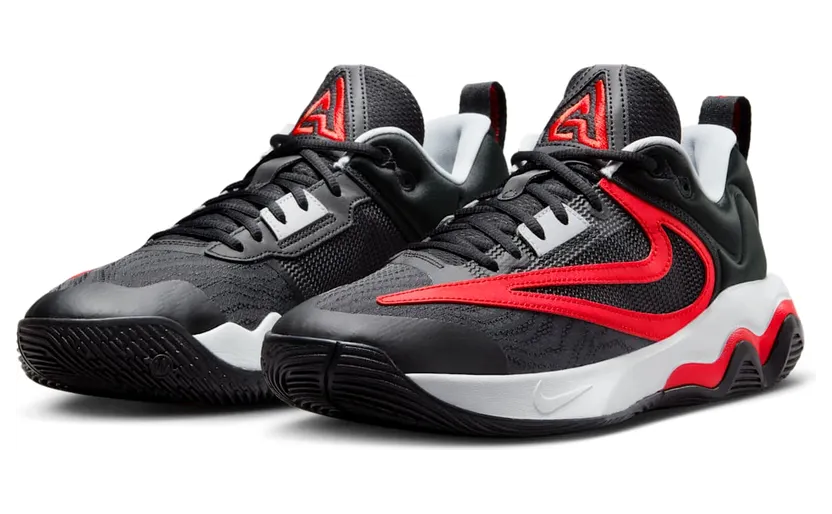 nike-giannis-immortality DZ7533-004