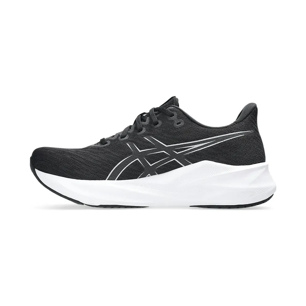 ASICS VERSABLAST 4 “Black / Pure Silver” (1011B984-003)
