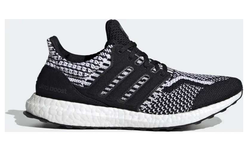 adidas Ultraboost 5.0 DNA Core Black / Core Black / Cloud White (FZ1850)