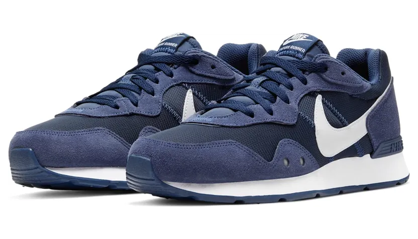 nike-venture-runner CK2944-400