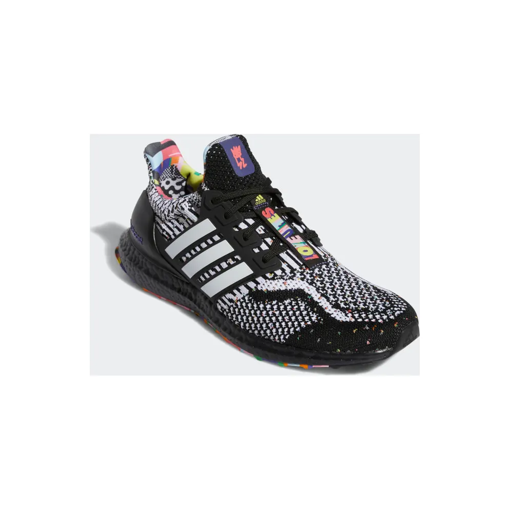 Adidas Ultraboost 5.0 DNA Core Black / Cloud White / Purple (GY4424)